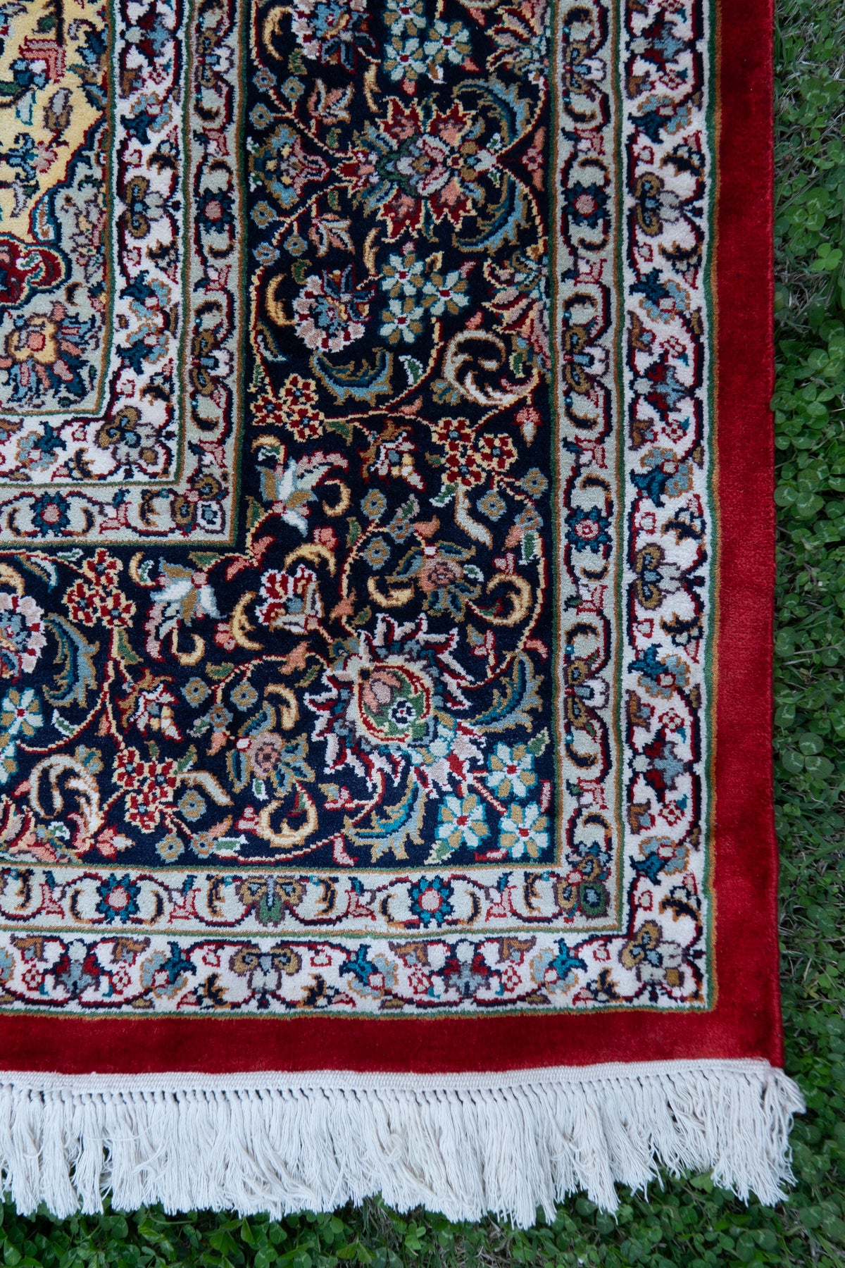 7ft x 5ft: Crimson Royal Bloom: Hand Knotted Mulberry silk on silk Kashmiri Carpet