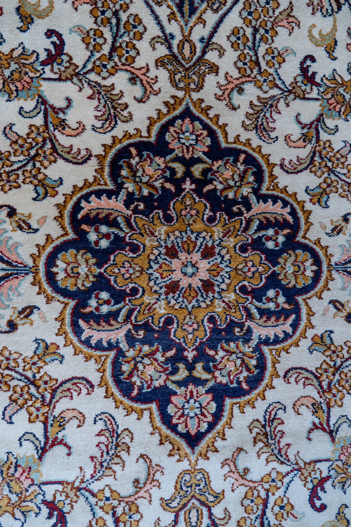 2.5ft x 4ft: Amber Horizon Mosaic: Hand Knotted Mulberry silk on silk Kashmiri Carpet