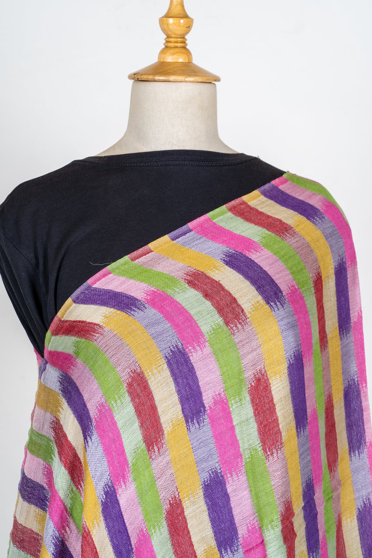 Rangrez Melody: Printed Merino Wool Stole in 120 Count Weave