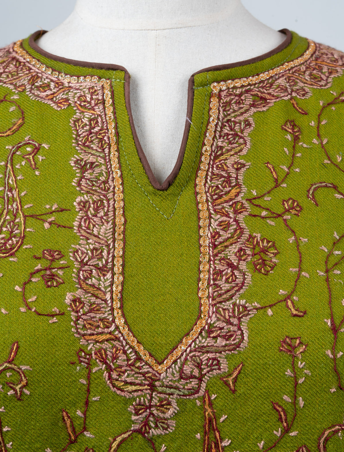 Verdant Vine Sozni Hand Embroidered Fine Merino Wool Pheran
