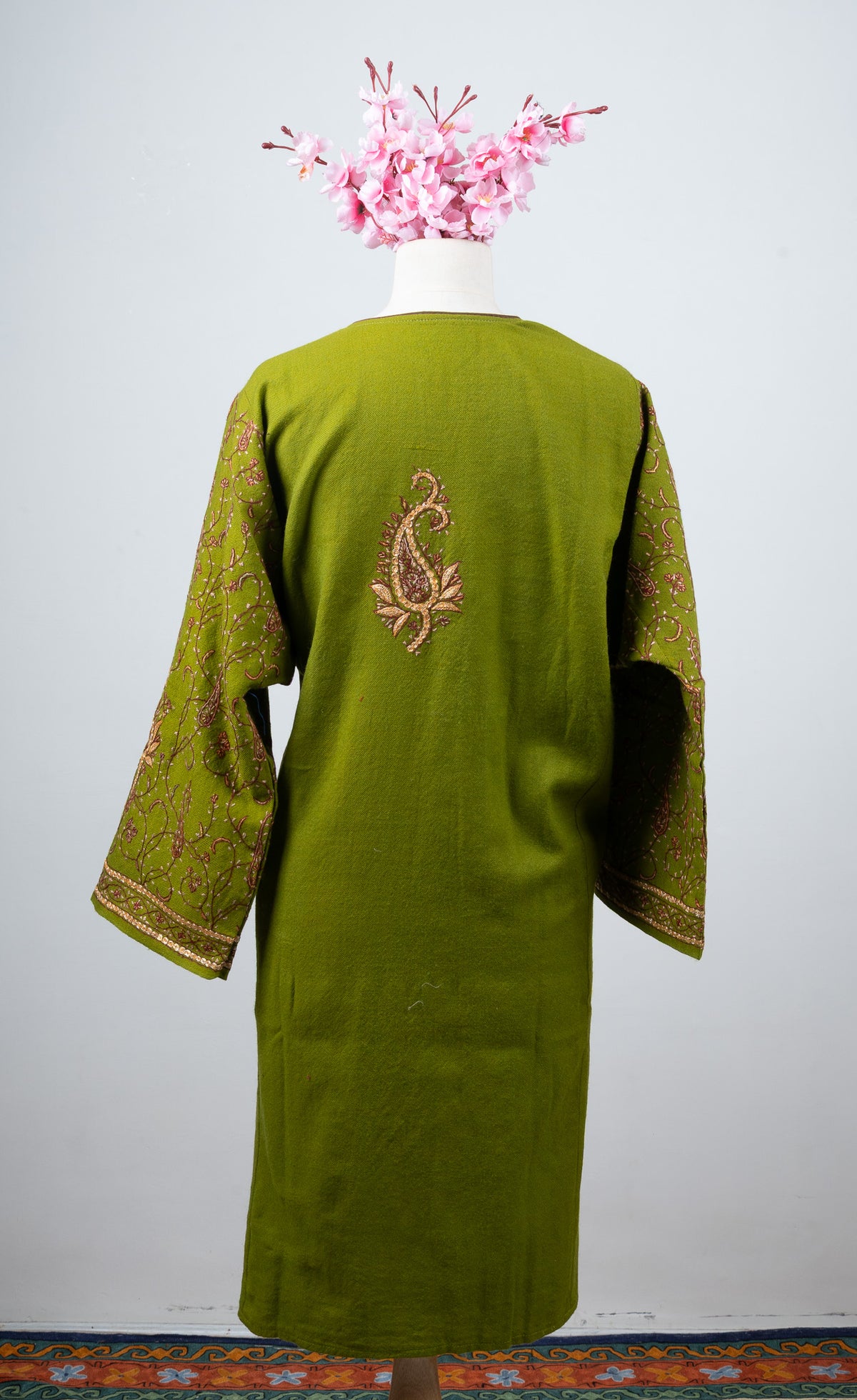 Verdant Vine Sozni Hand Embroidered Fine Merino Wool Pheran
