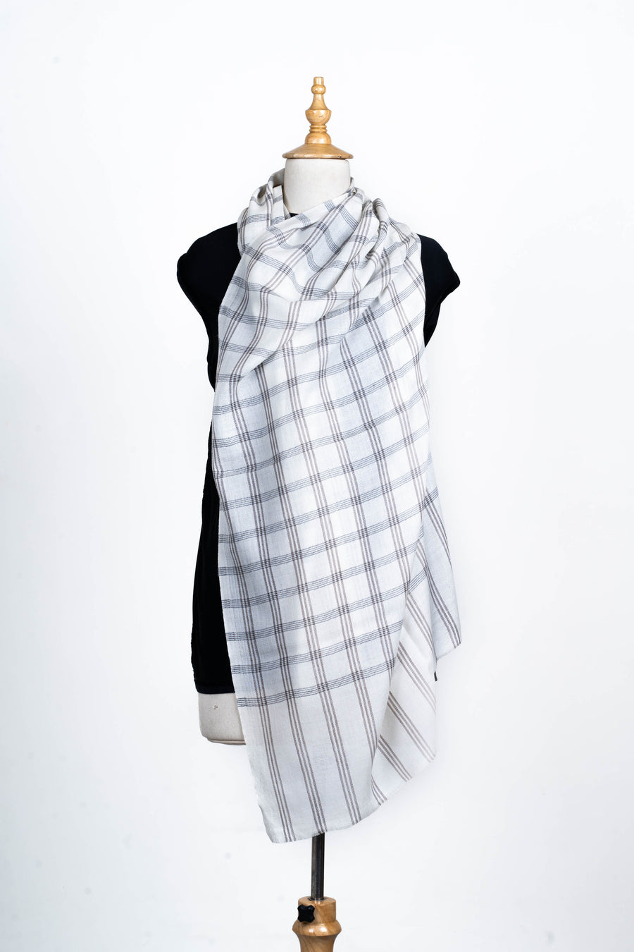 Ethereal Whites: Checked Merino Wool Stole with Subtle Beige Accents