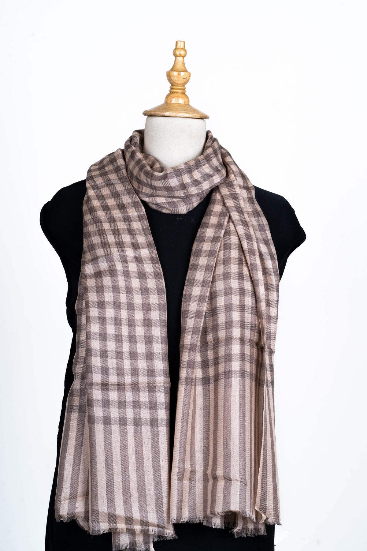 Earthy Charm: Merino Wool Checked Stole in Warm Brown Tones