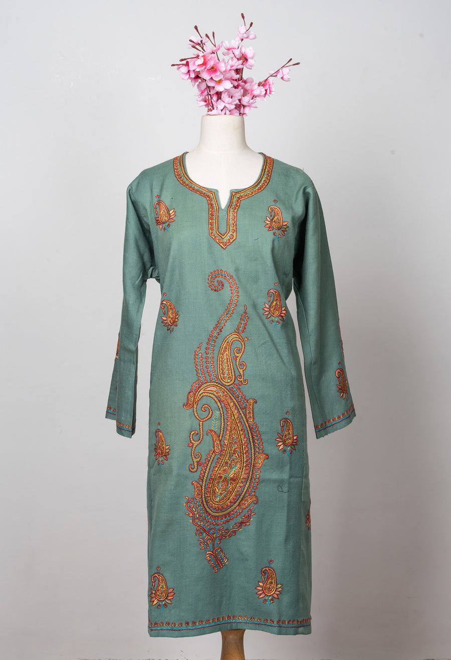Royal Paisley Sozni Hand Embroidered Fine Merino Wool Pheran