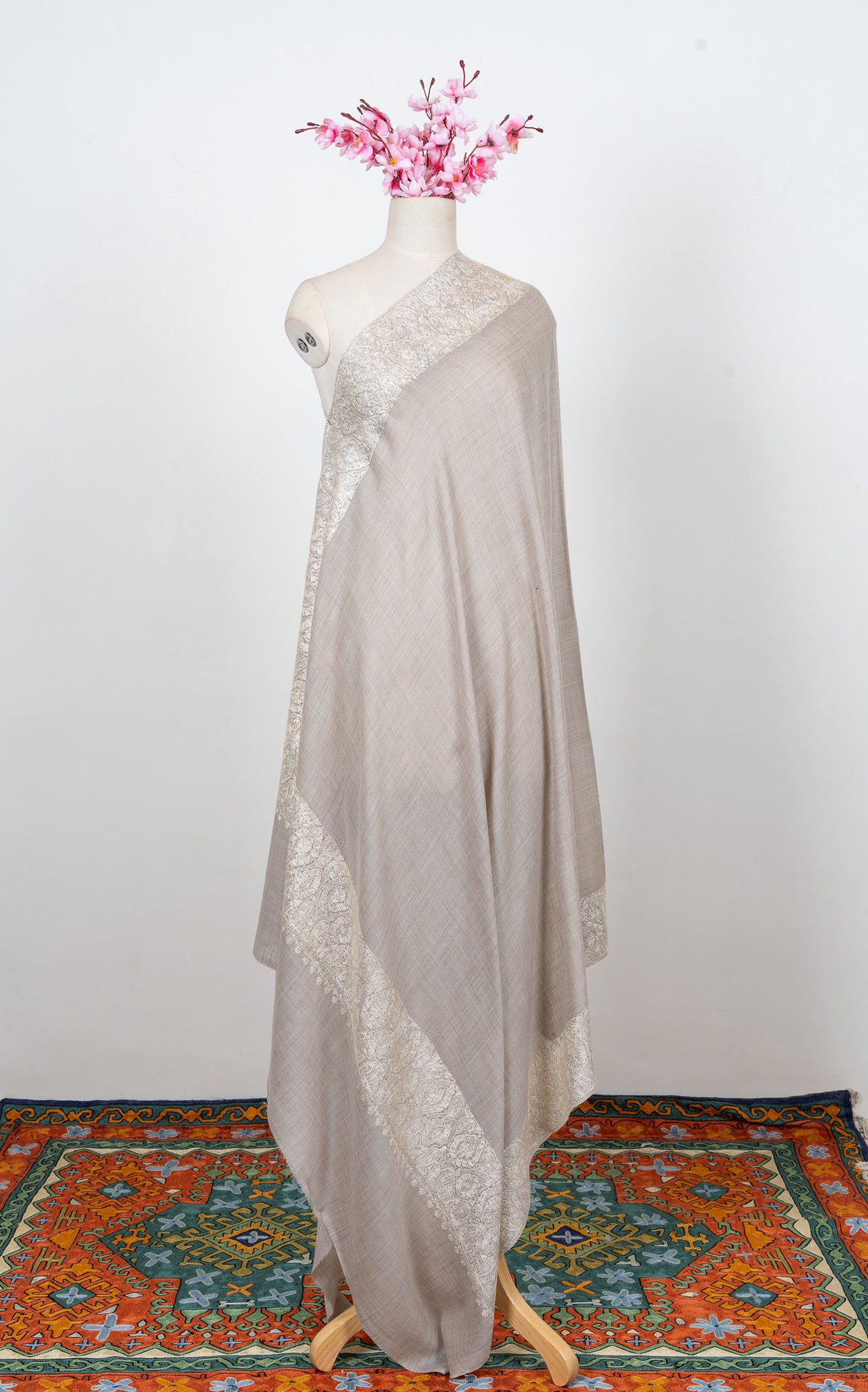 Pearl Mist Ivory 2.5 Yards Sozni Hand Embroidered Shawl