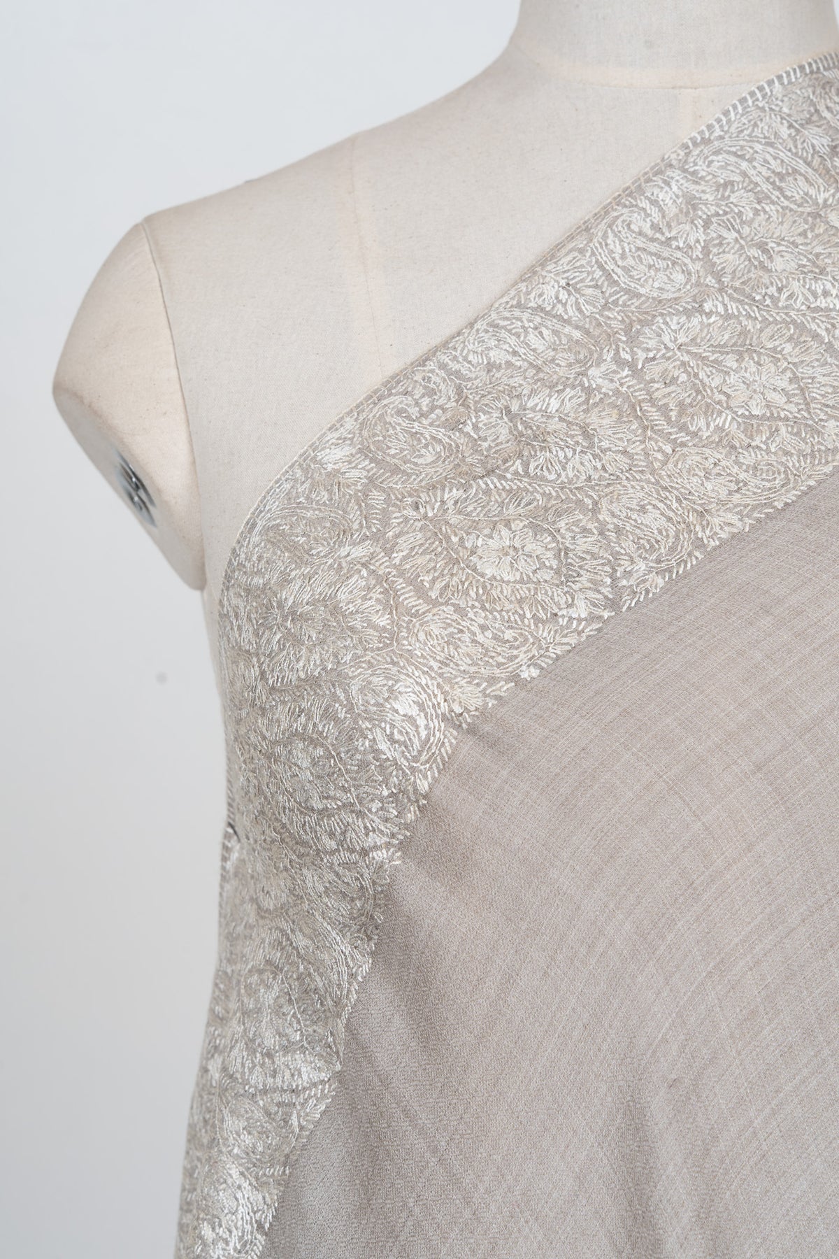Pearl Mist Ivory 2.5 Yards Sozni Hand Embroidered Shawl