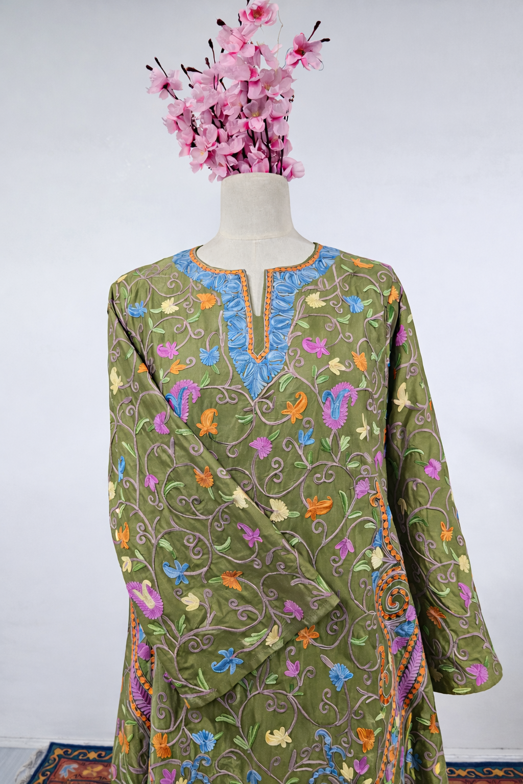 Zar-e-Gul Olive Kashmiri Dress Abaya