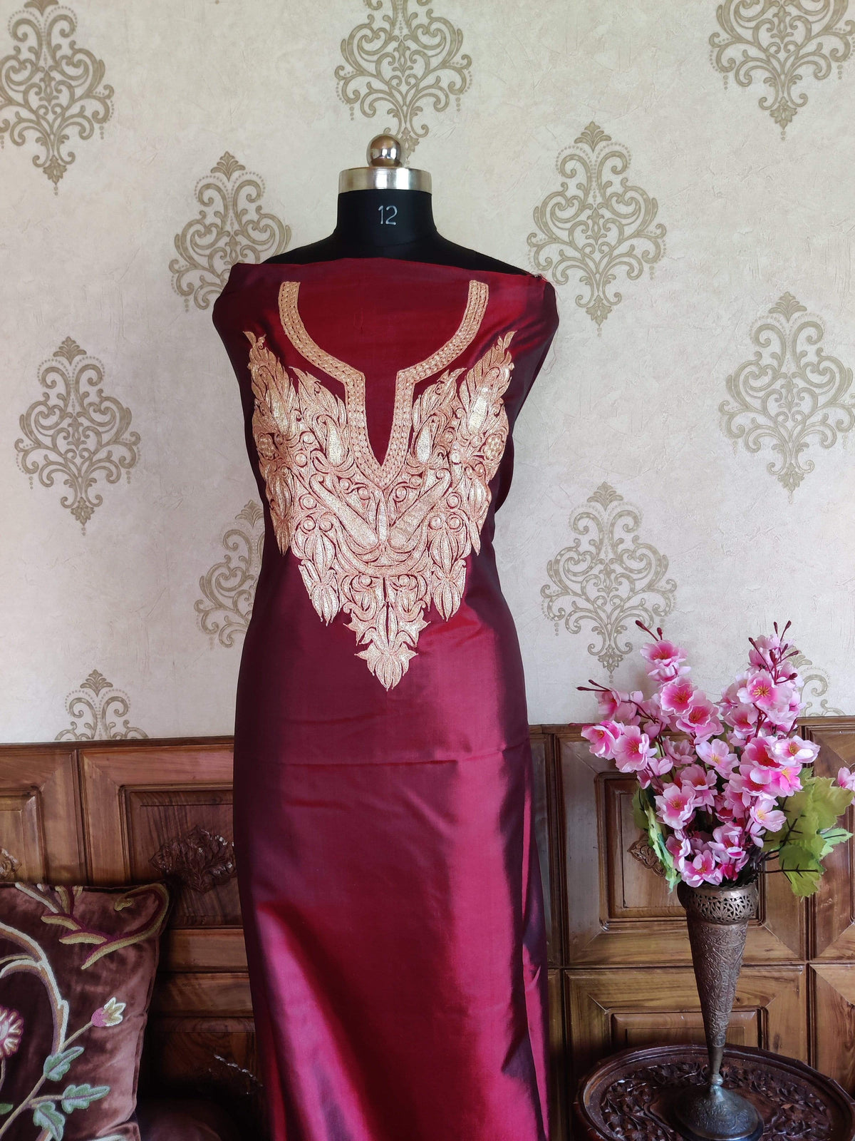 Kashmir Thread Summer Suit Pure Silk Kashmiri Suit Three-Piece With Tilla Embroidery