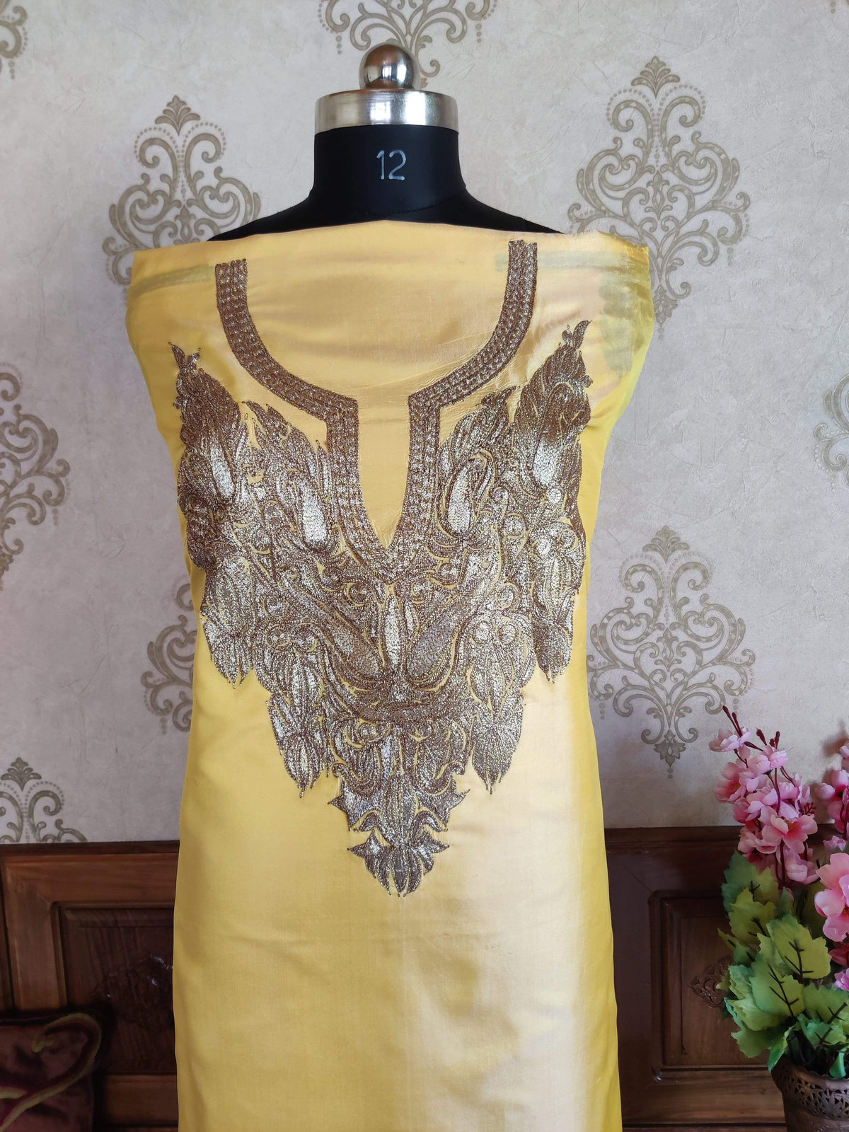 Kashmir Thread Summer Suit Pure Silk Kashmiri Suit Three-Piece With Tilla Embroidery