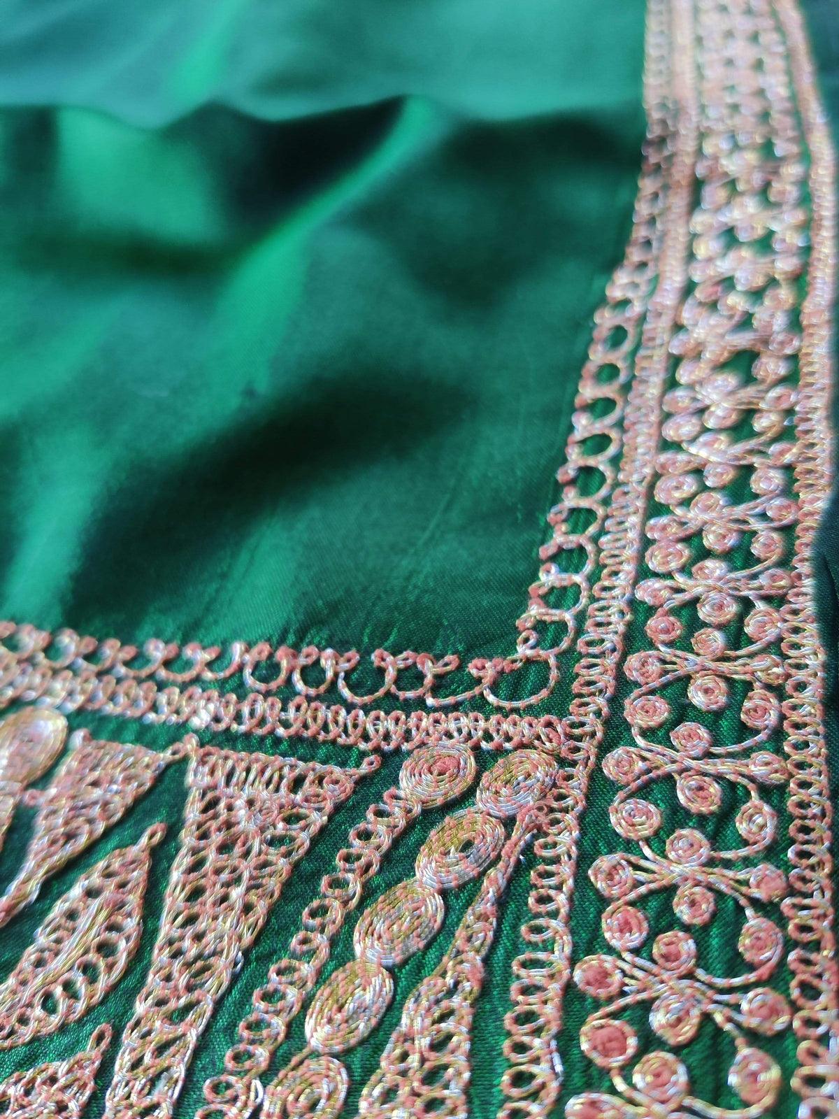 Kashmir Thread Summer Suit Pure Silk Tilla Kashmiri Suit Three-Piece With Heavy Embroidery On Sleeves