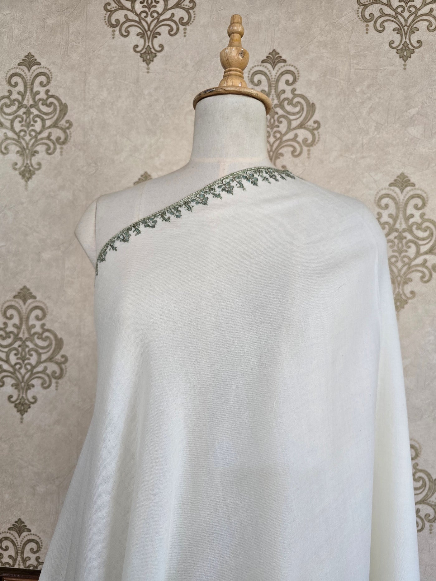 Gul-e-Safaid – Sozni Embroidery Shawl