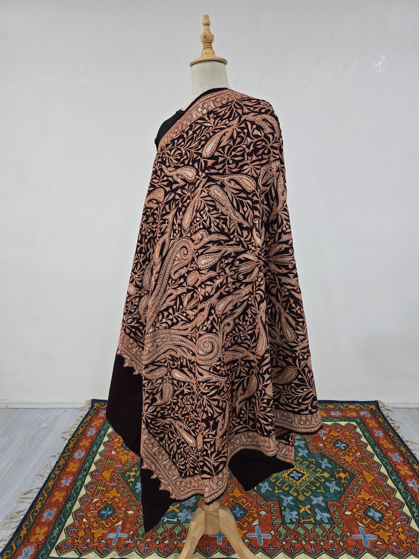 Elegant Brown Fine Merino Wool Shawl with Paisley Tilla Embroidery