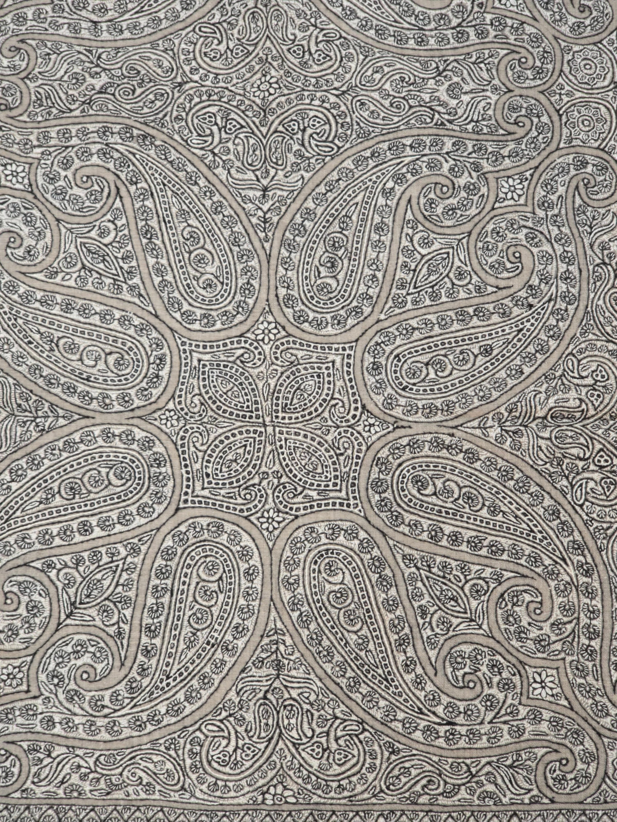 Pure Pashmina 3 Yards Midnight Paisley Veil: Sozni Hand Embroidered
