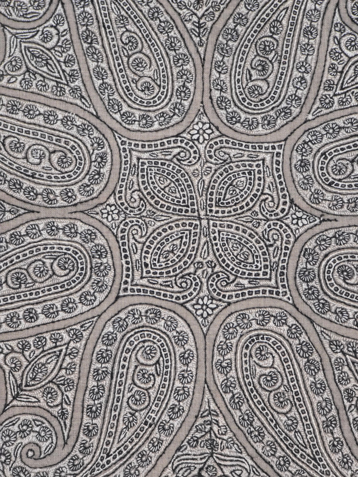 Pure Pashmina 3 Yards Midnight Paisley Veil: Sozni Hand Embroidered