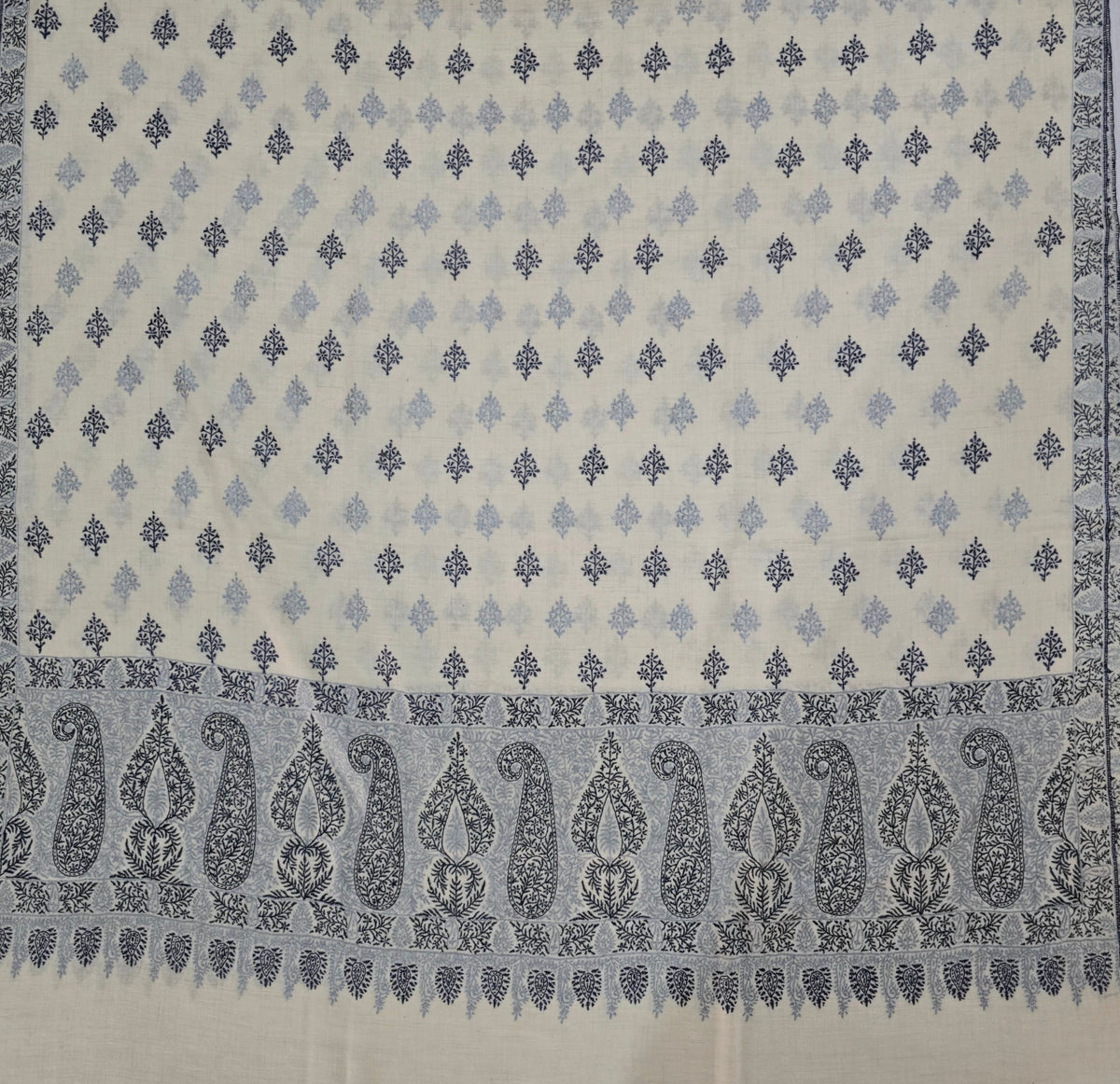 Ivory Frost Motif: Sozni Hand Embroidered Pure Pashmina 3 Yards