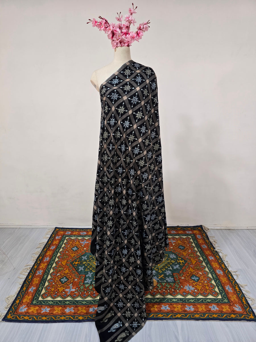Midnight Lattice Bloom: Sozni Hand Embroidered Pure Pashmina 3 Yards