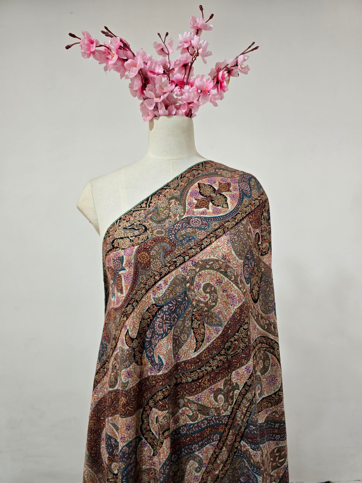 Pure Pashmina 3 Yards Kalamkari Sozni Hand Embroidered