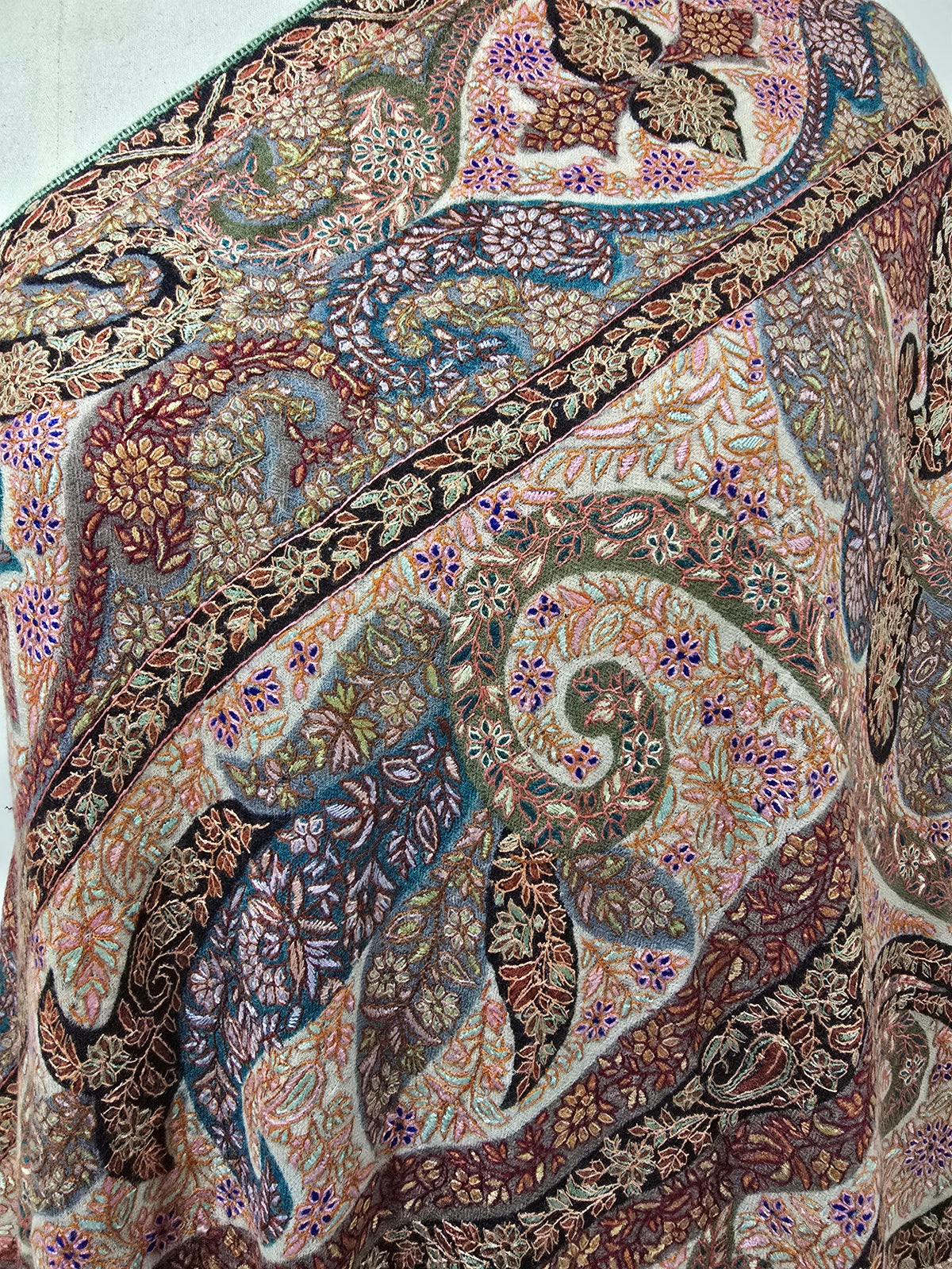 Pure Pashmina 3 Yards Kalamkari Sozni Hand Embroidered