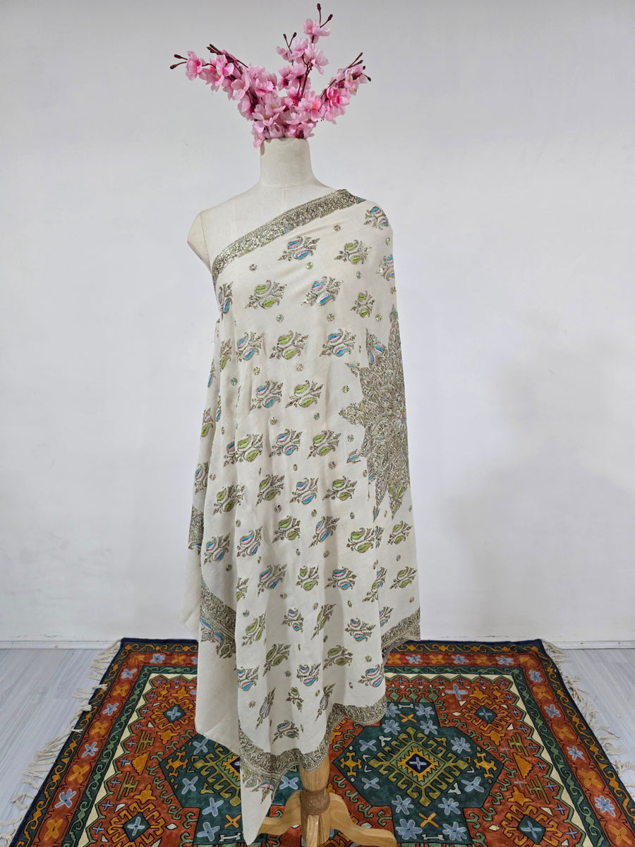 Ivory Celestial Grace: Tilla Hand Embroidered Pure Pashmina Shawl