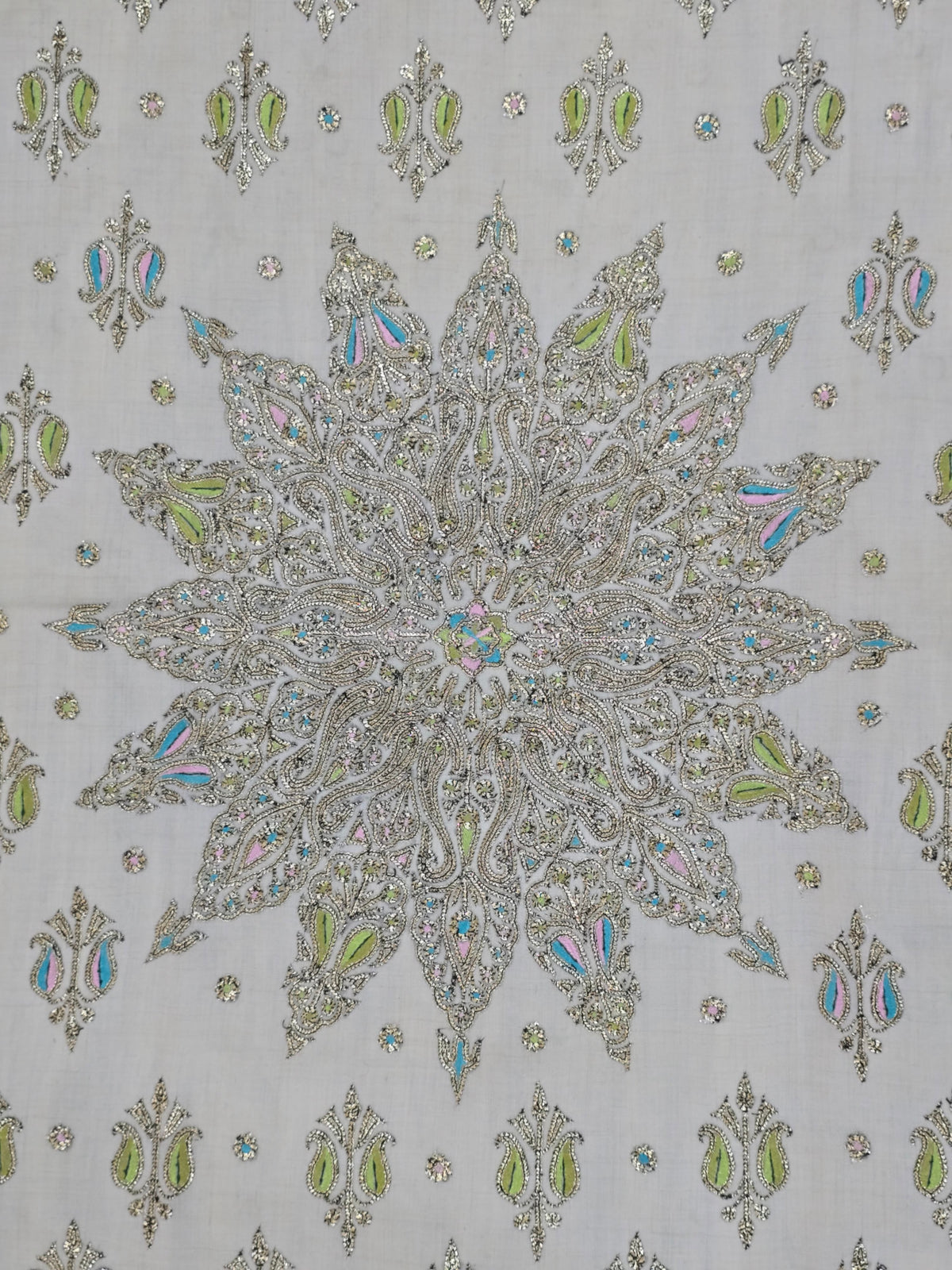 Ivory Celestial Grace: Tilla Hand Embroidered Pure Pashmina Shawl