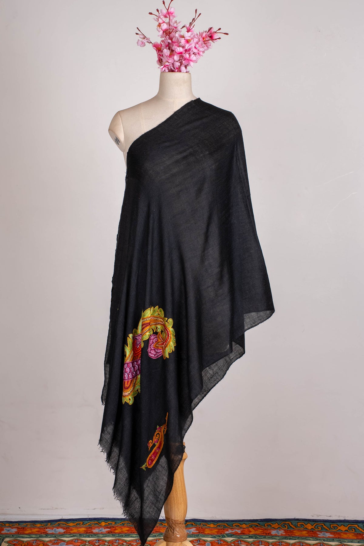 Pure Pashmina Aari Hand Embroidered Scarf with Artistic Paisley Motifs