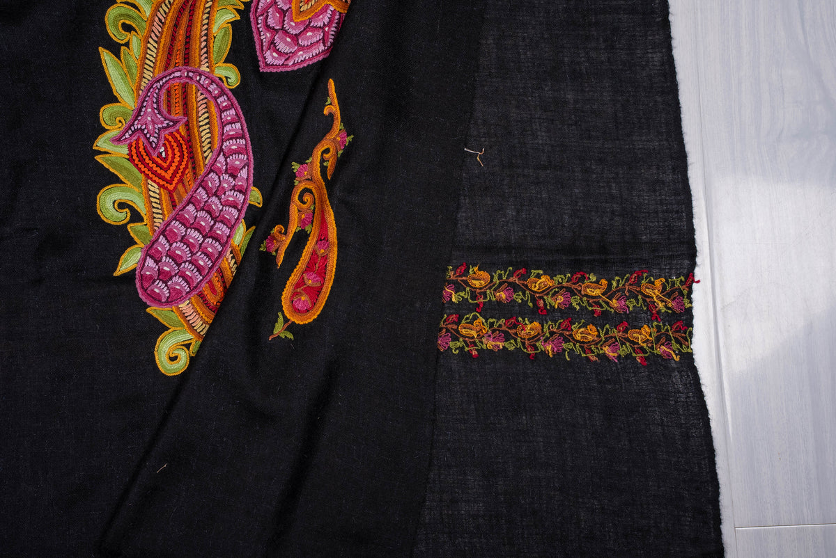 Pure Pashmina Aari Hand Embroidered Scarf with Artistic Paisley Motifs