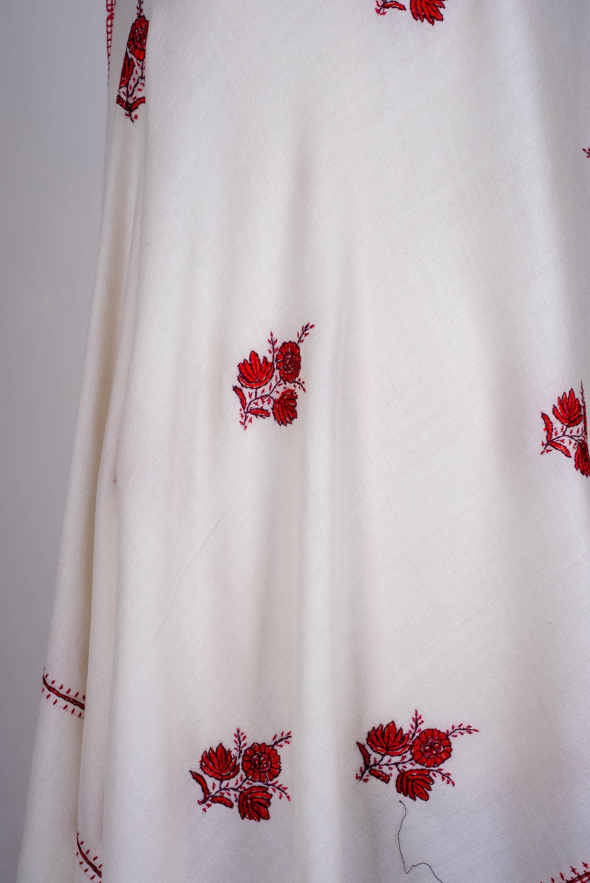 Fine Merino Wool Aari Hand Embroidered Scarf with Red Floral Buti Motifs