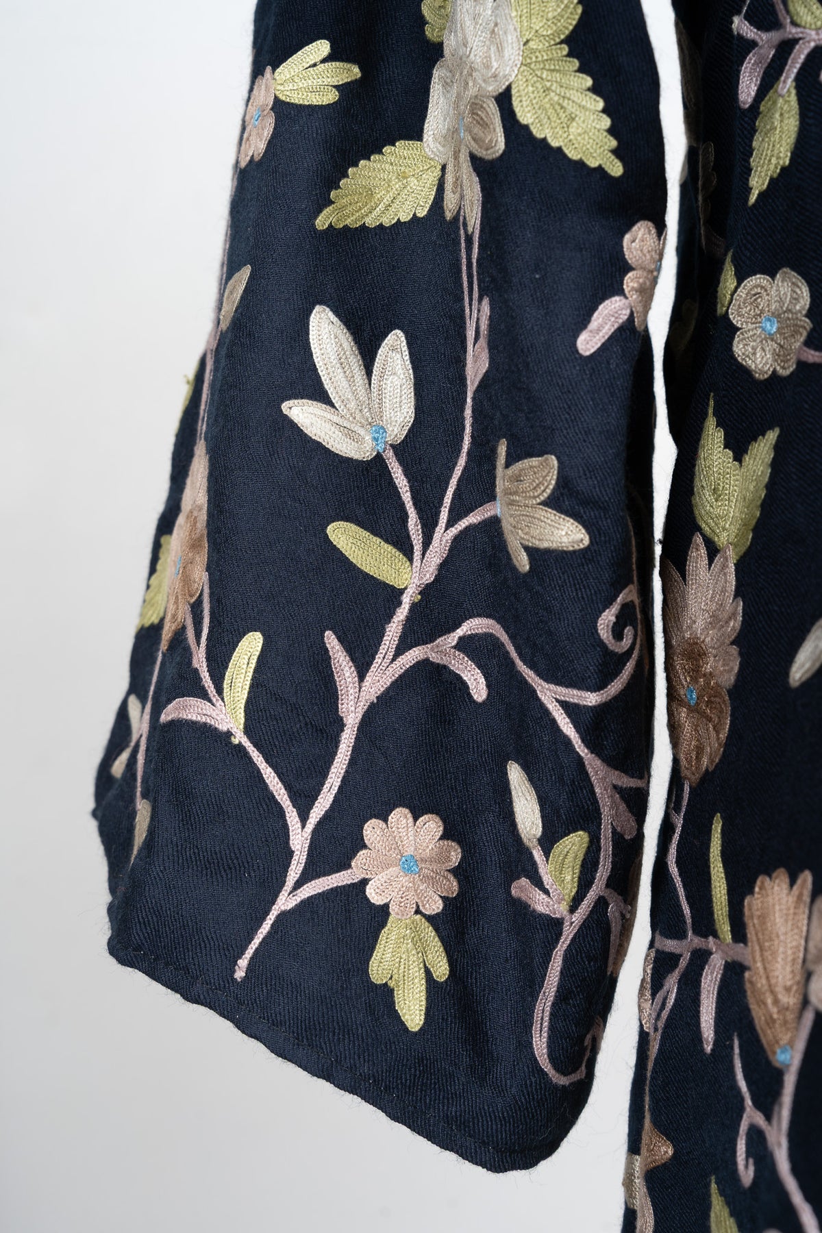 Midnight Vine Aari Embroidered Abaya