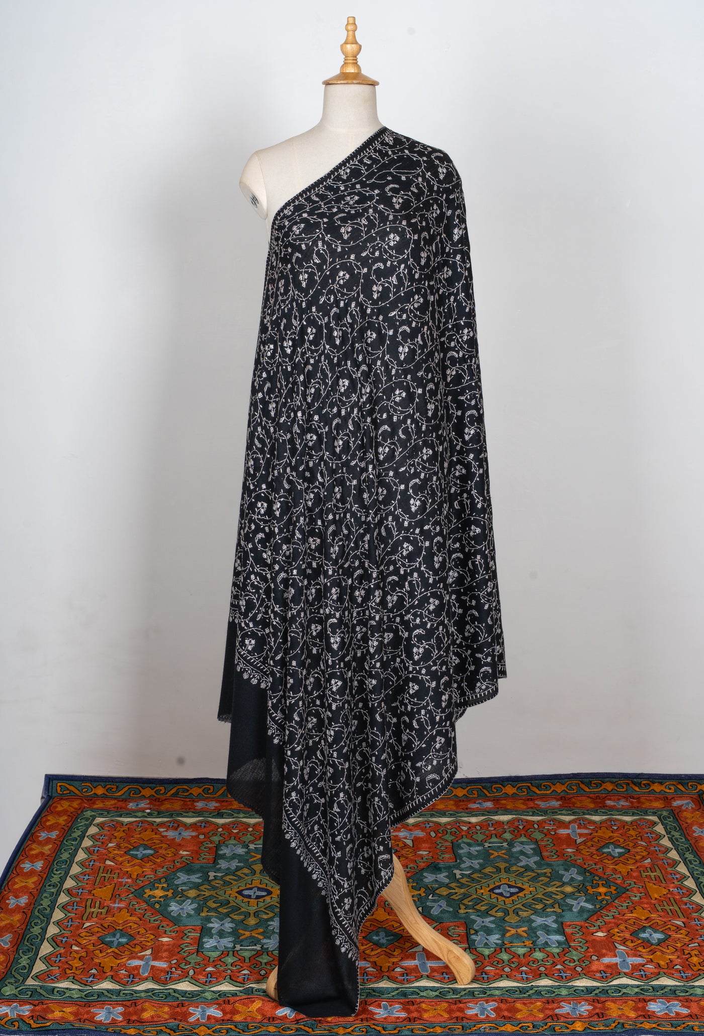 2.5 Yards | Shab-e-Gulzar — Sozni Jaal Hand-Embroidered Shawl in Midnight Black & Ivory White