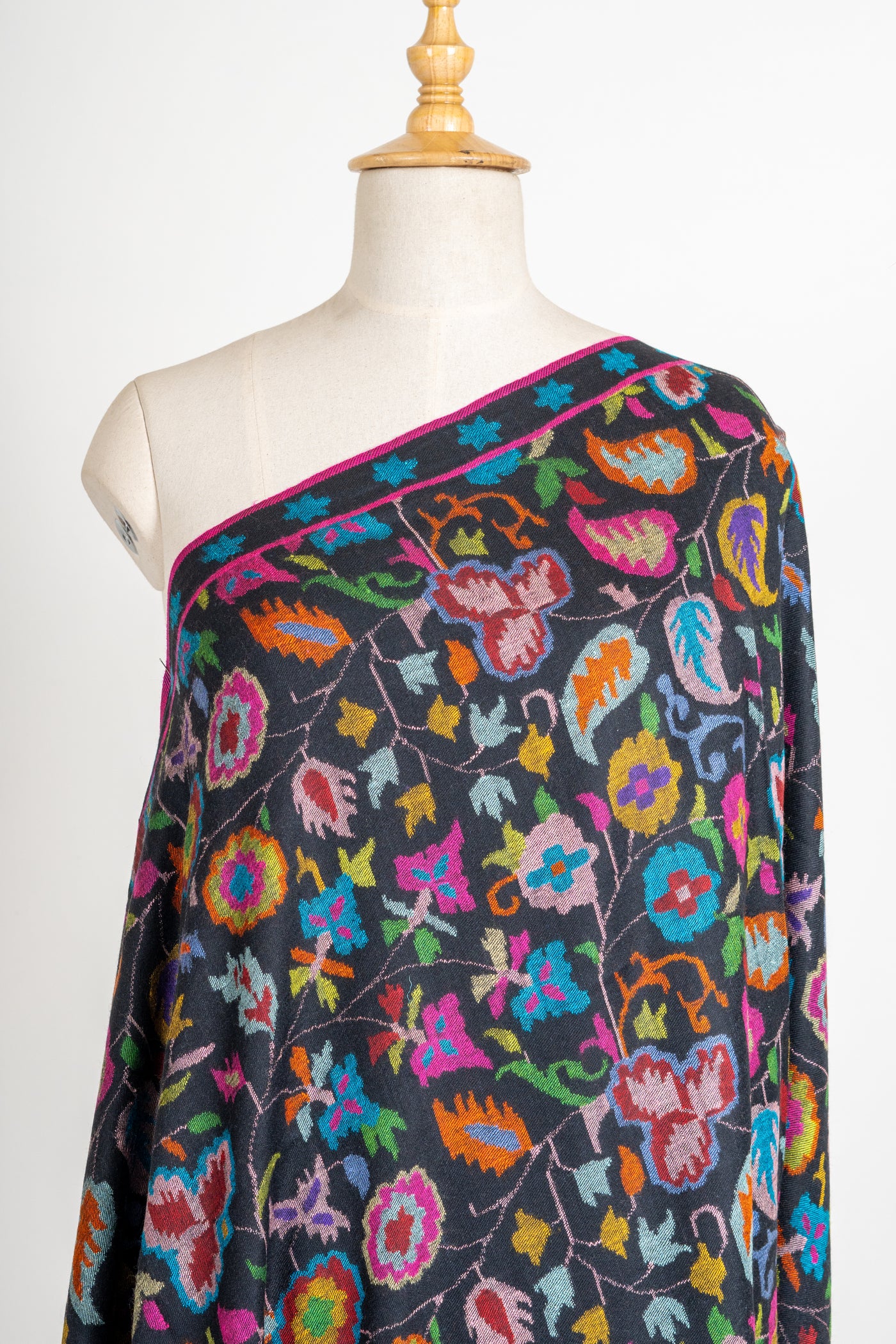 Midnight Bloom: Pure Pashmina with Kani Floral Motifs