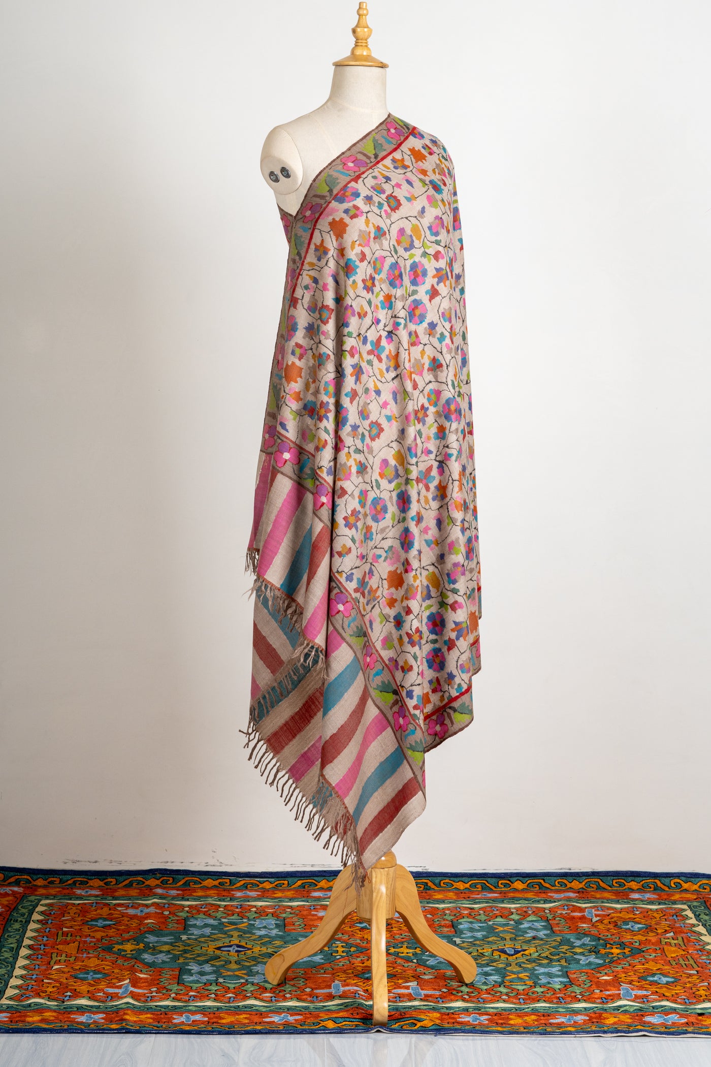 Blush Harmony Pure Pashmina with Kani Floral Artistry