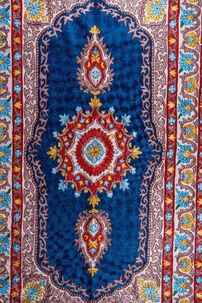 Hand Aari Embroidered chain stitch rug 4ft x 6ft
