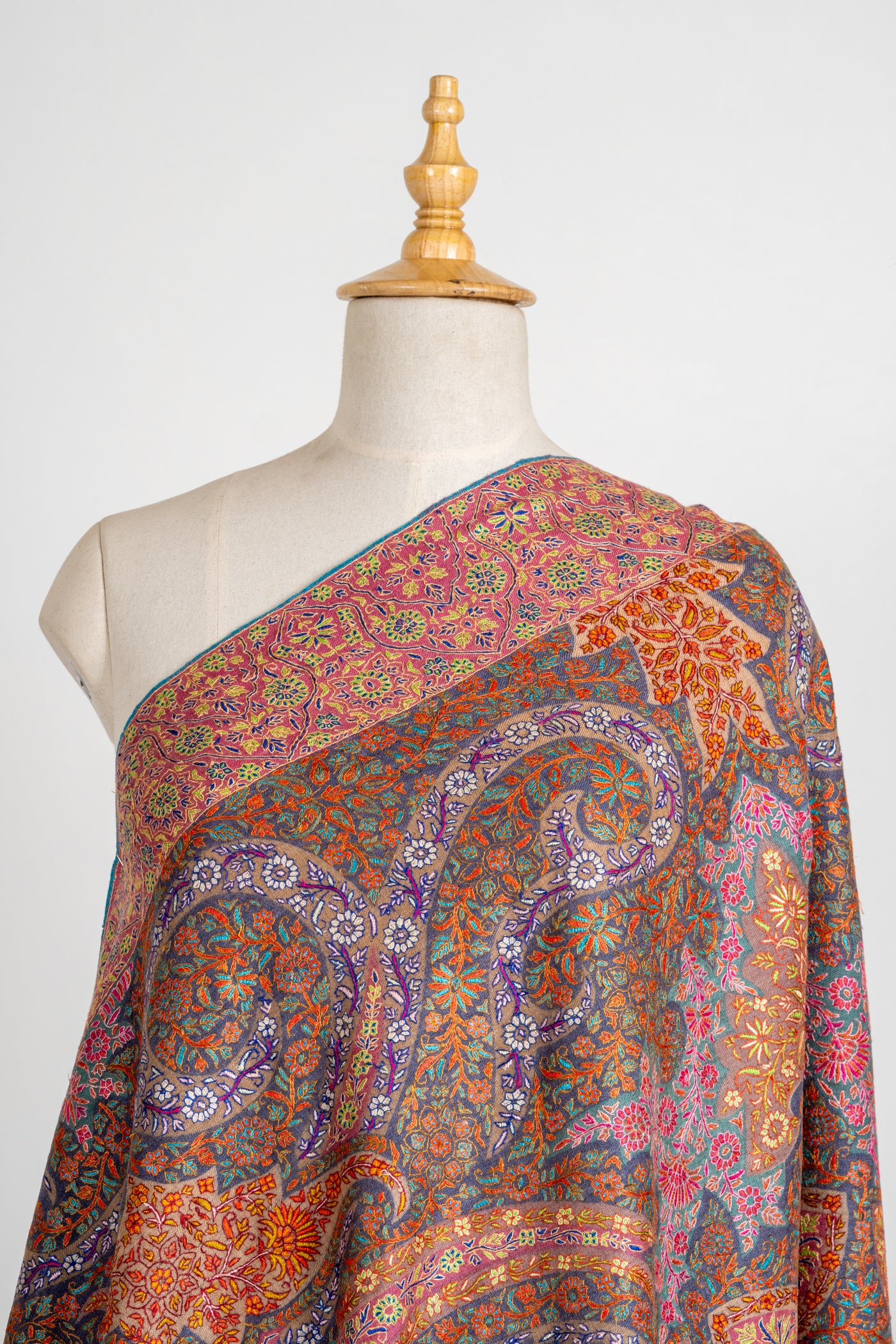 Kalamkari: Kashmiri Tapestry Pure Pashmina Hand-Embroidered Sozni Shawl