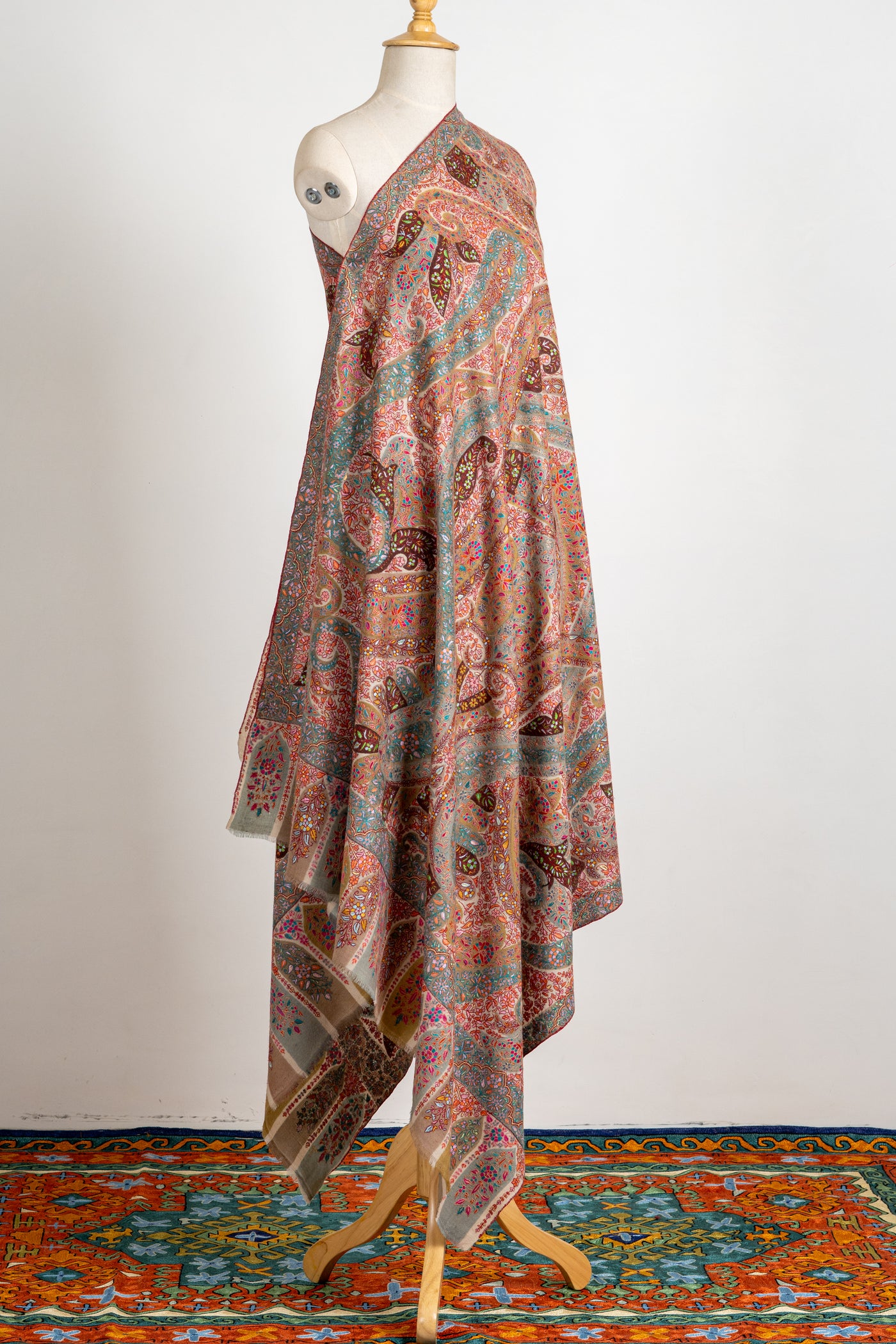 Kalamkari: Ethereal Paisley Pure Pashmina Hand-Embroidered Sozni Shawl