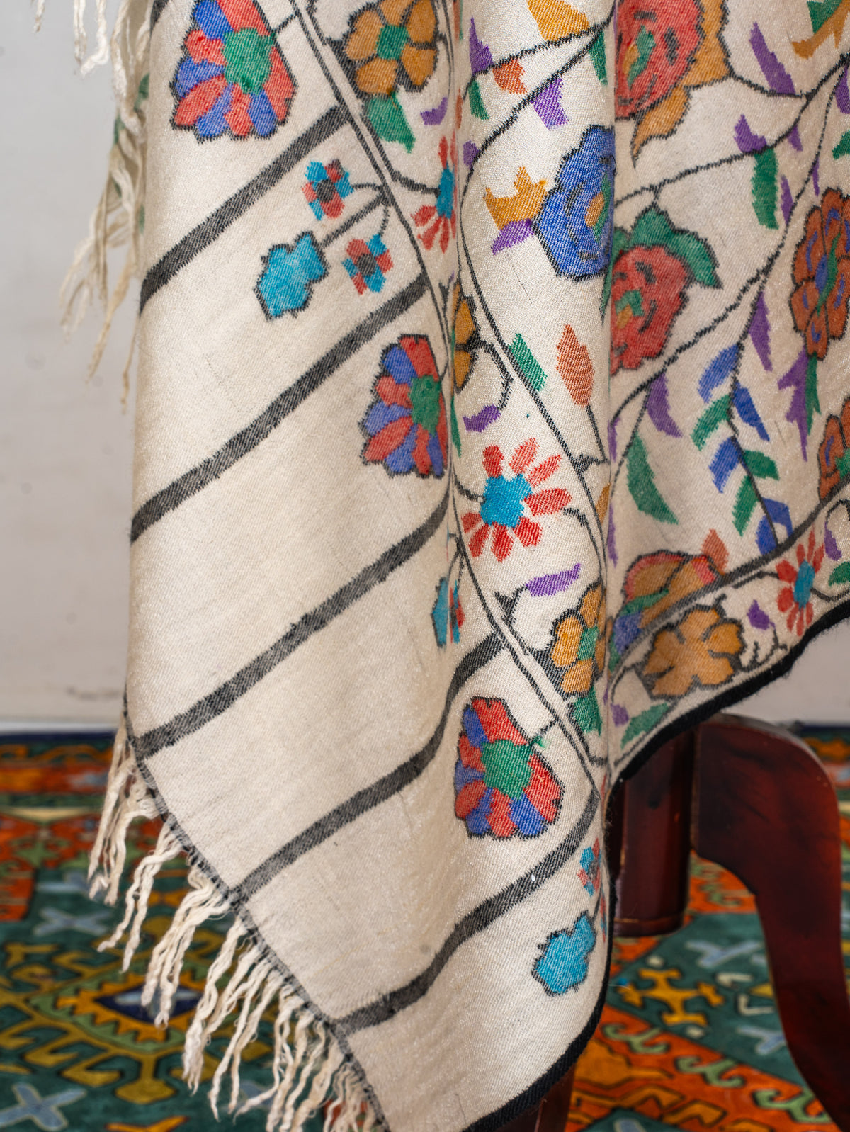 Ivory Rose Vine Hand Woven Kani Pure Pashmina Shawl