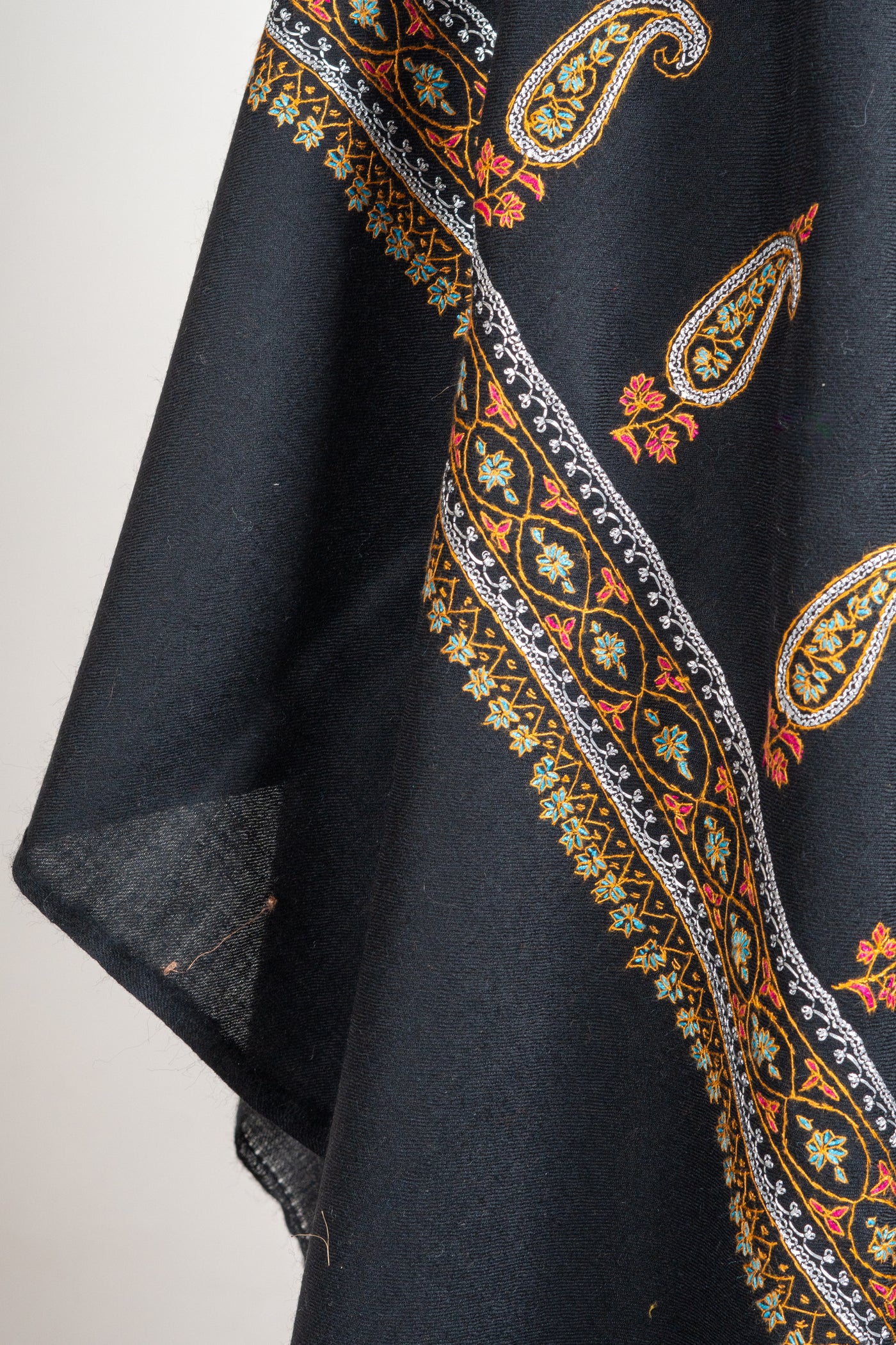 Noor-e-Nazakat: Hand Embroidered Tilla and Sozni Merino Wool Shawl