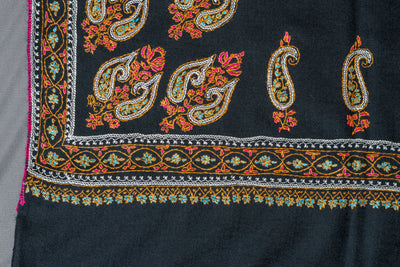 Noor-e-Nazakat: Hand Embroidered Tilla and Sozni Merino Wool Shawl