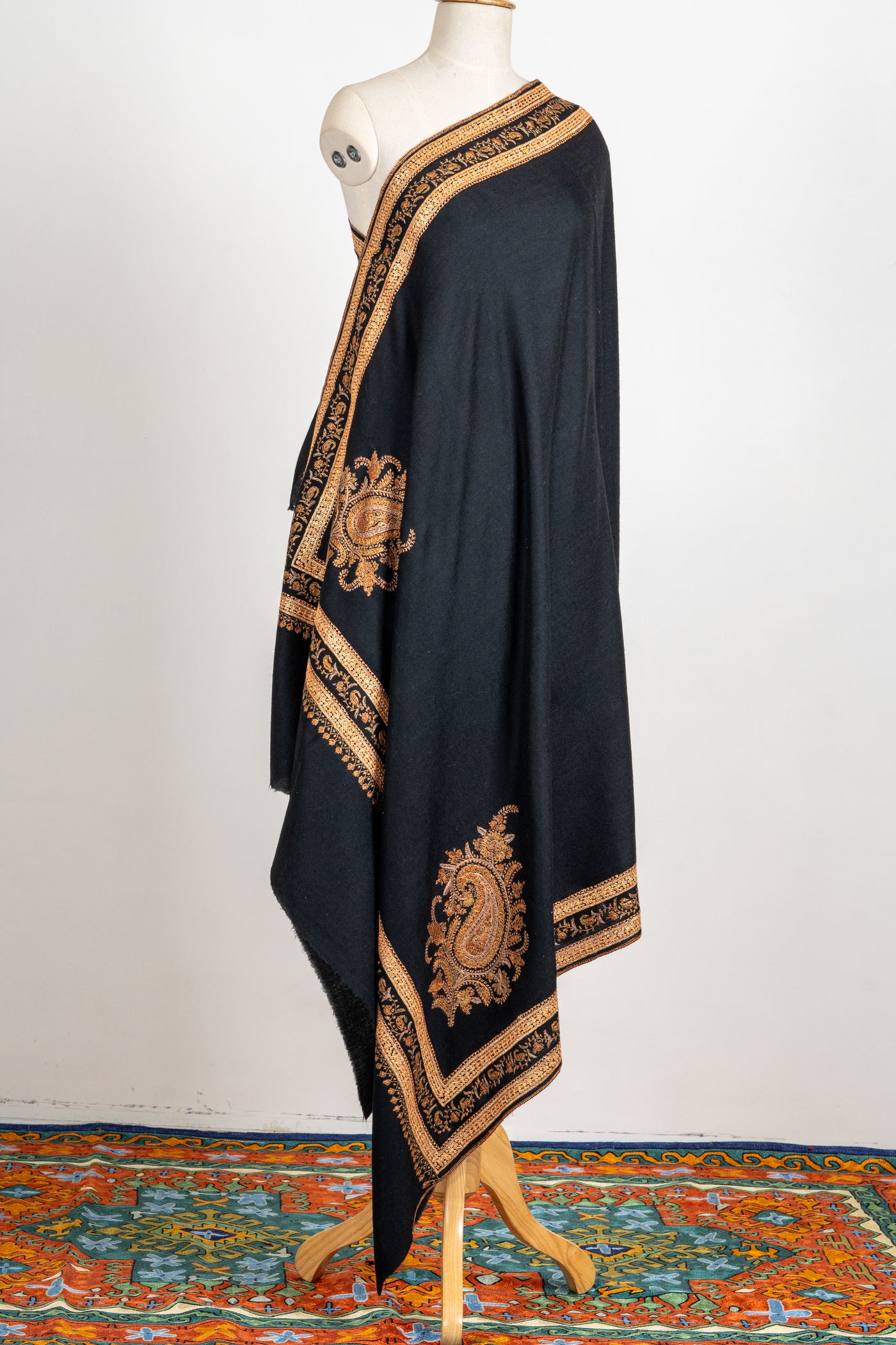 Noor-e-Shaam Fine Merino Wool Hand-Embroidered Sozni Shawl