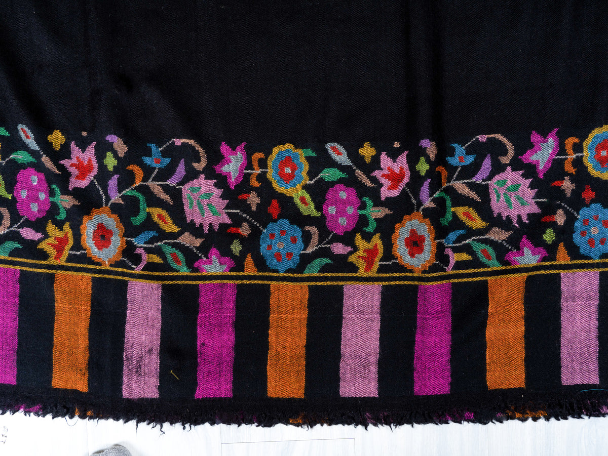 Noir Garden Hand Woven Kani Pure Pashmina Shawl