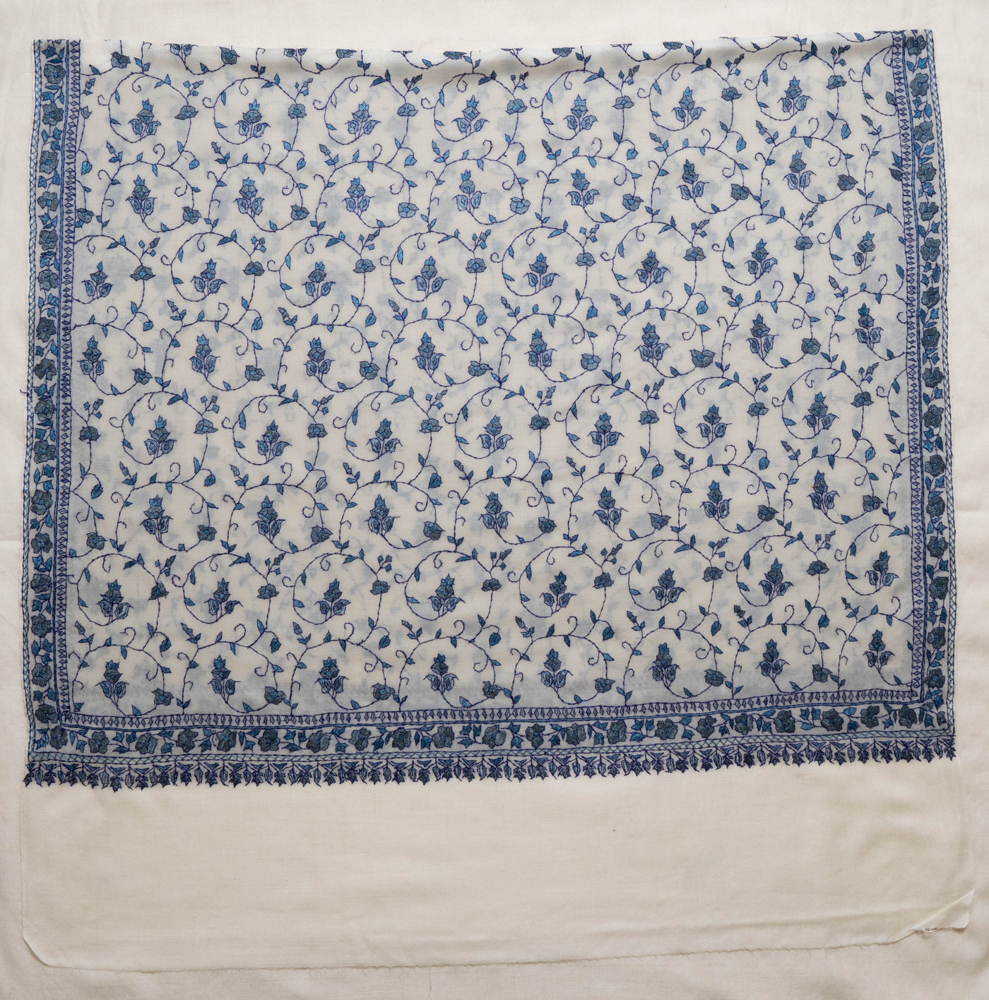 Neelofar – Sozni Hand-Embroidered Merino Wool Shawl