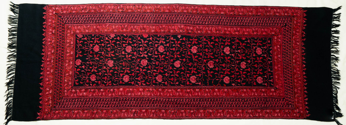 Surkh Nazakat – Hand Aari Embroidered Merino Wool Scarf