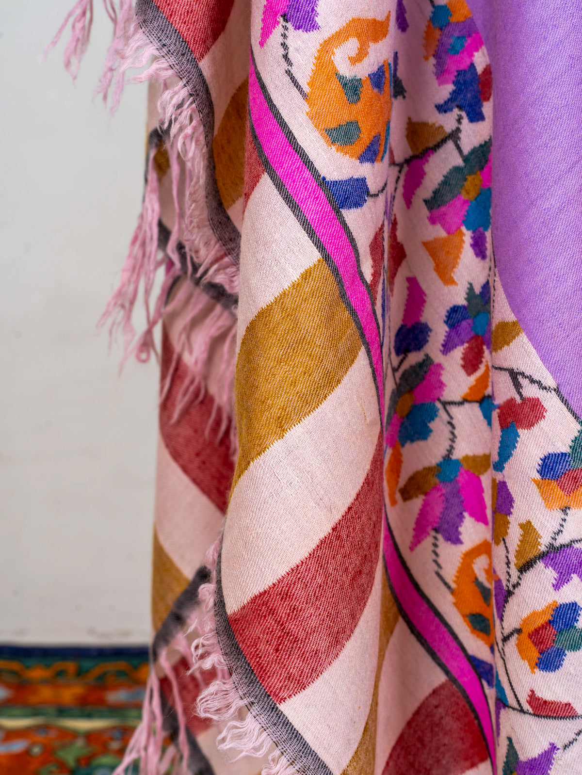 Lilac Meadow Hand Woven Kani Pure Pashmina Shawl
