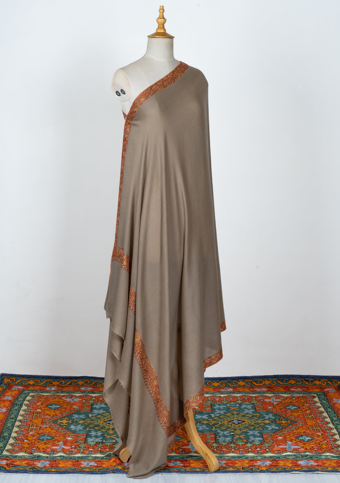 2.5 Yards | Sunehri Daaman — Sozni Hand-Embroidered Shawl in Desert Beige