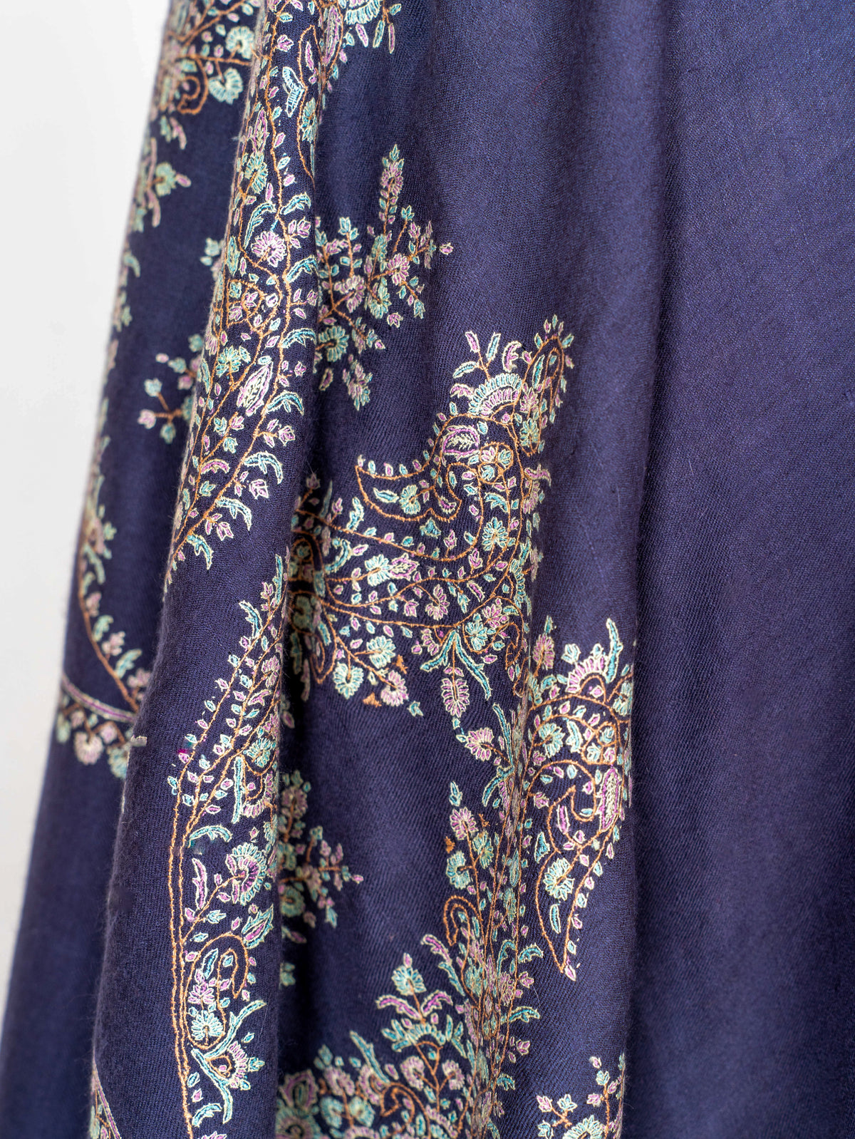 Twilight Paisley Pure Pashmina Sozni Hand Embroidered Shawl