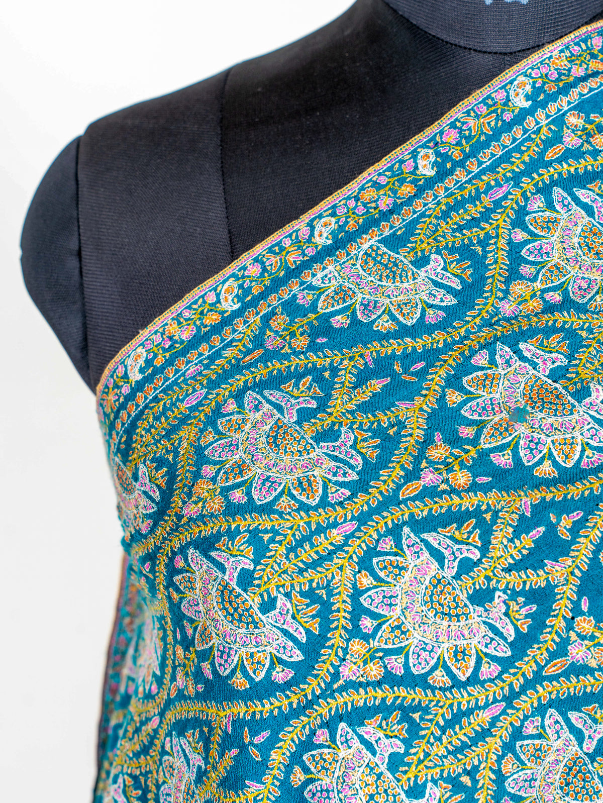 Pure Silk Embroidered Pure Pashmina Shawl