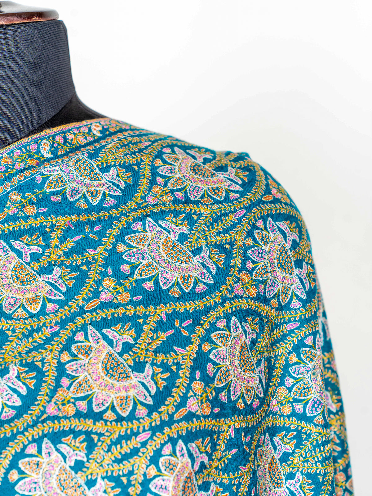 Pure Silk Embroidered Pure Pashmina Shawl
