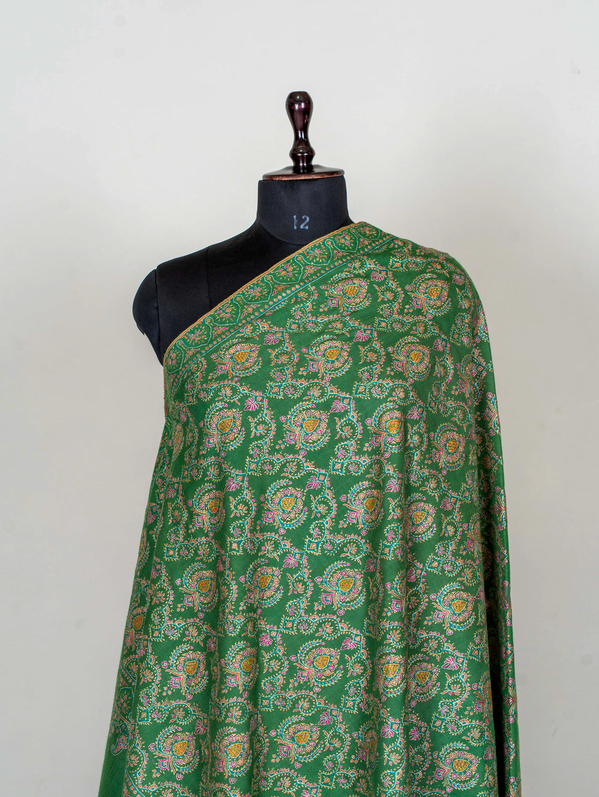 Pure silk embroidered Pure Pashmina Sozni Shawl