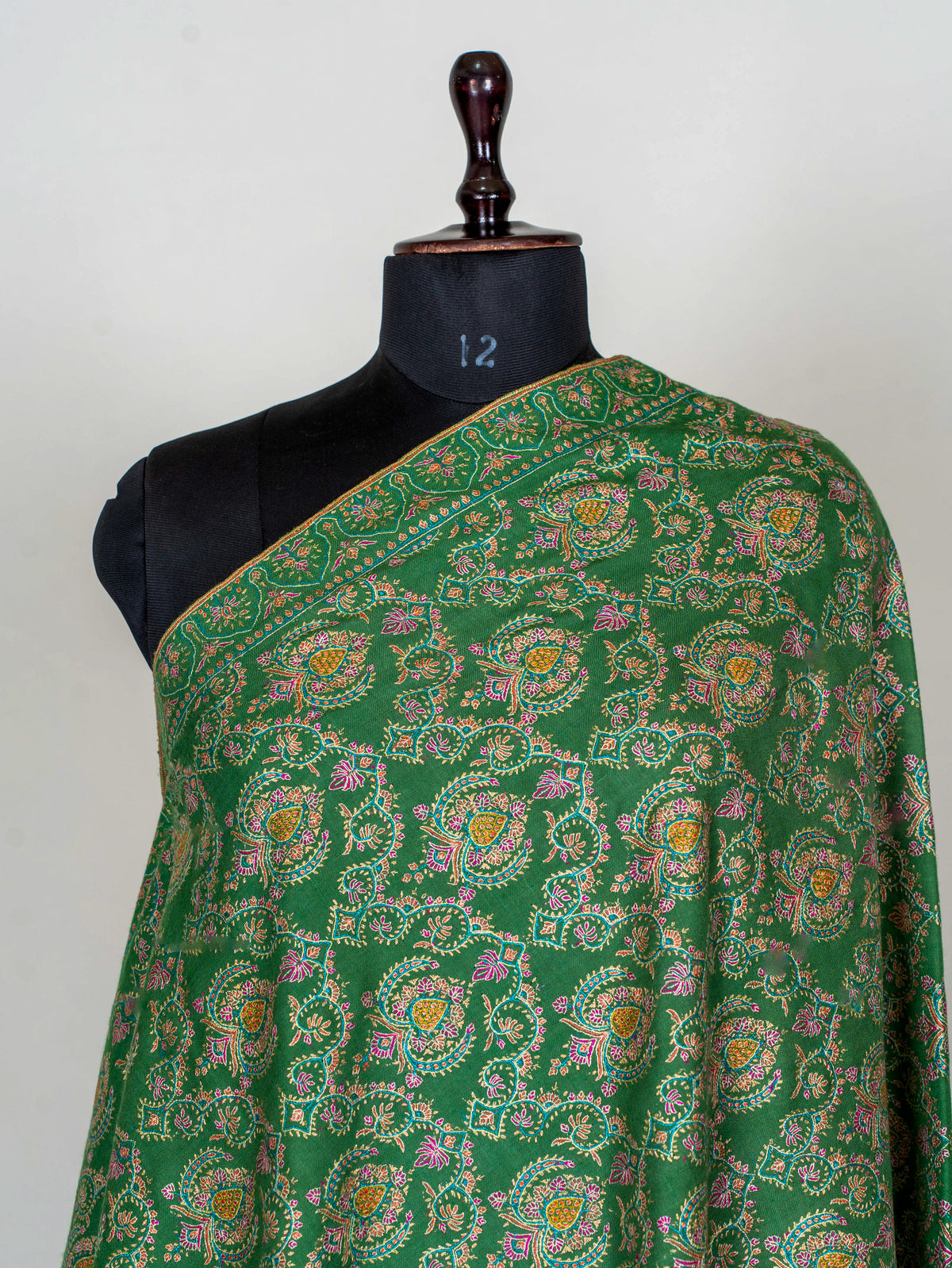 Pure silk embroidered Pure Pashmina Sozni Shawl