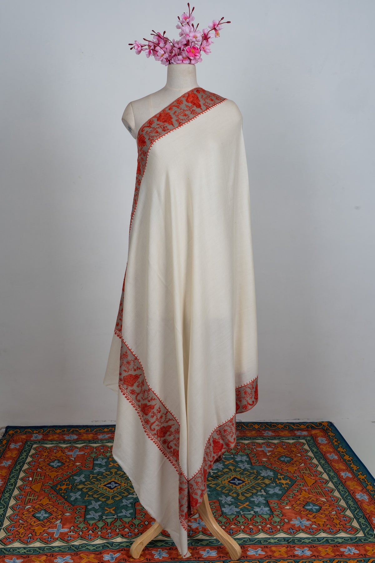 Ivory Flame Elegance: Merino wool 2.5 Yards Sozni Hand Embroidered Shawl