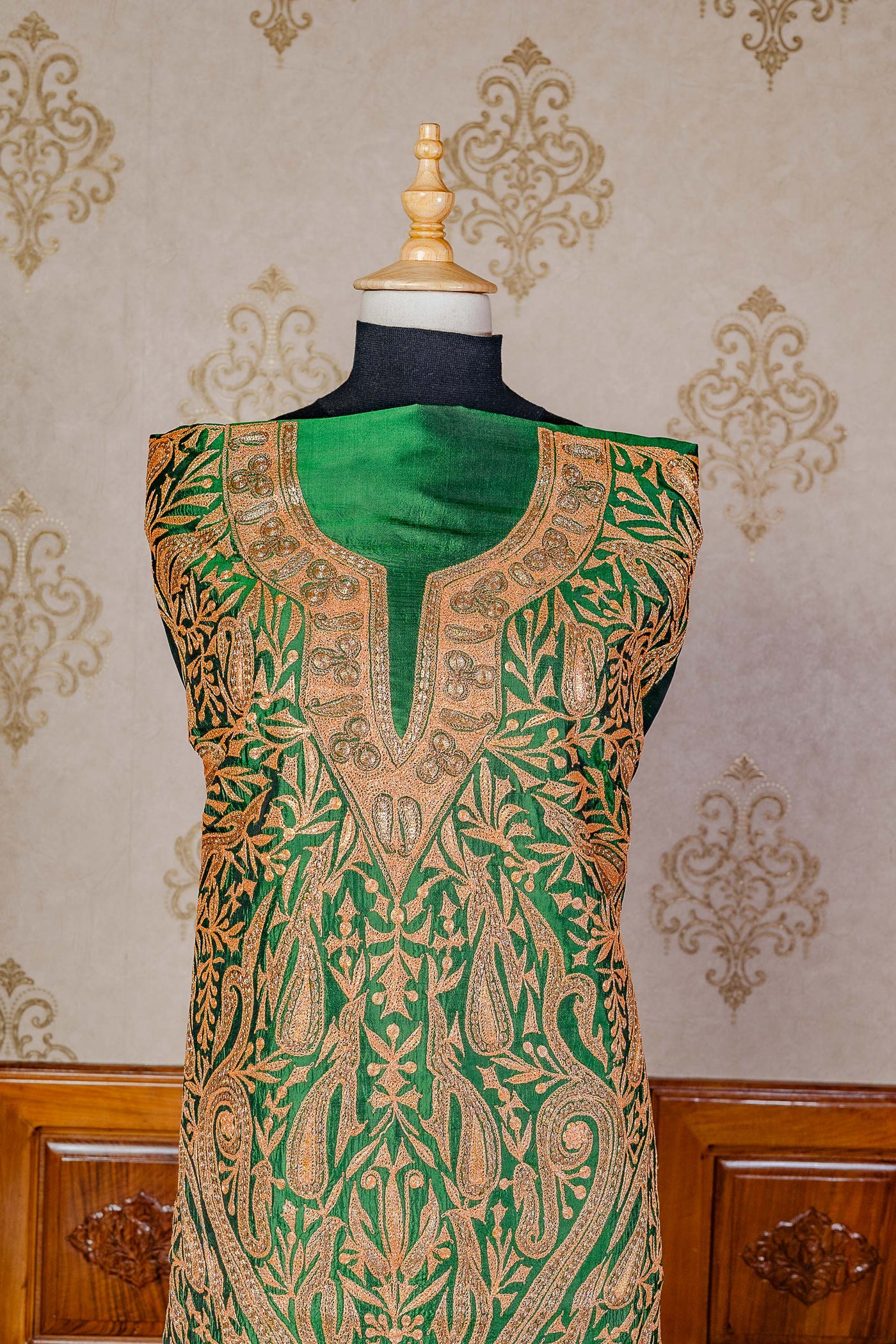 The Art of Sophistication: Green Pure Silk Suit with Tilla Embroidery - KashmKari